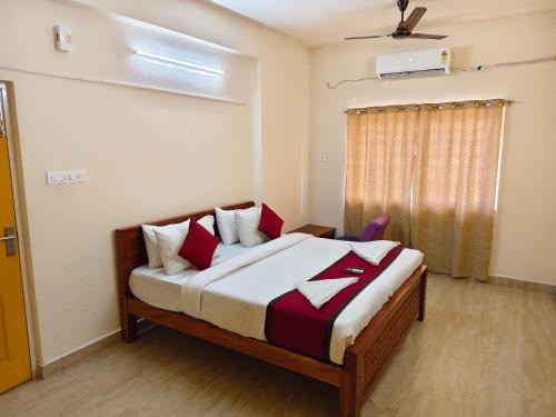 Iyyappanthangal Hotel | Honey Bee Hotels - Iyyappanthangal