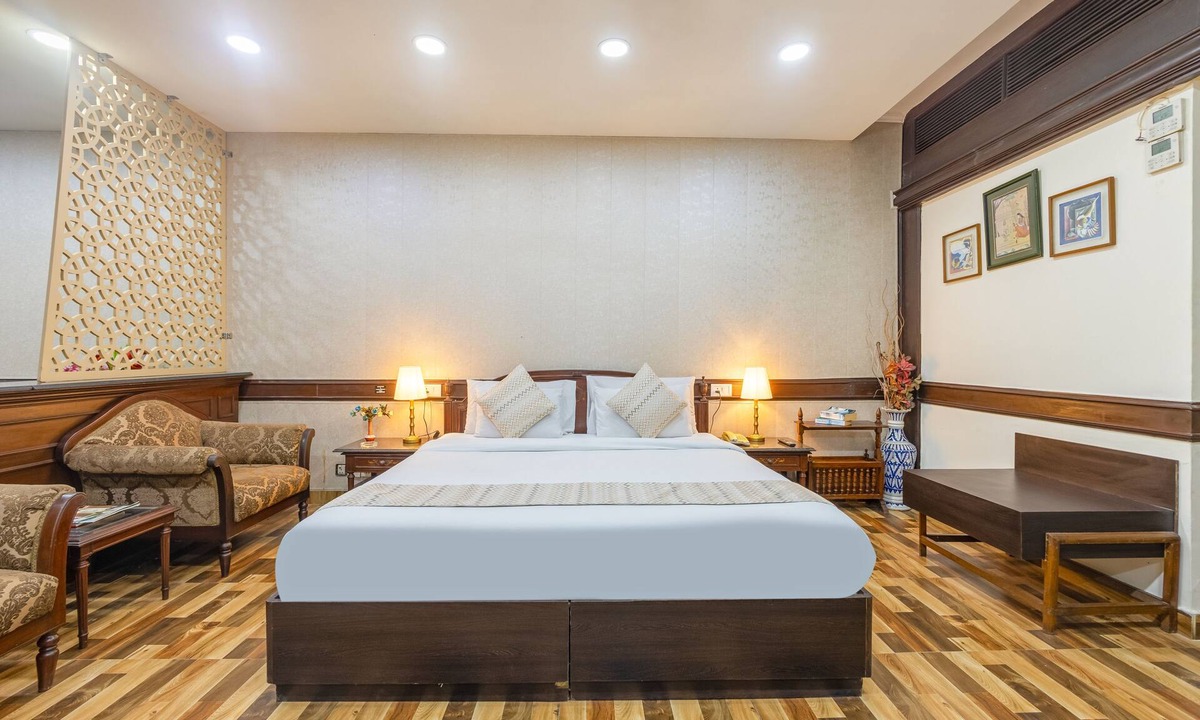 Lajpat Nagar Hotel | Hotel Amar Inn by Quadis - Lajpat Nagar