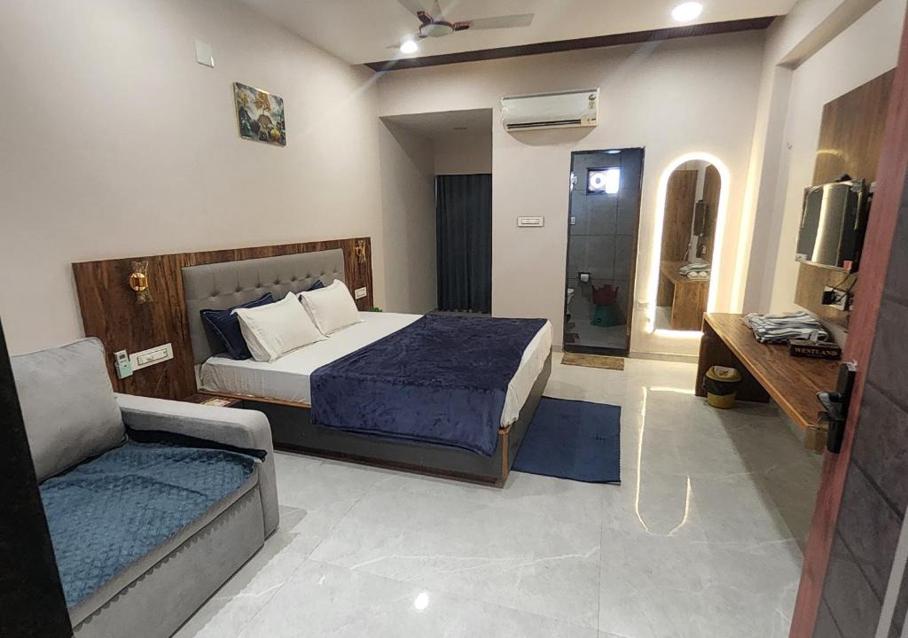 Nadiad Hotel | Hotel Anmol&Rooms