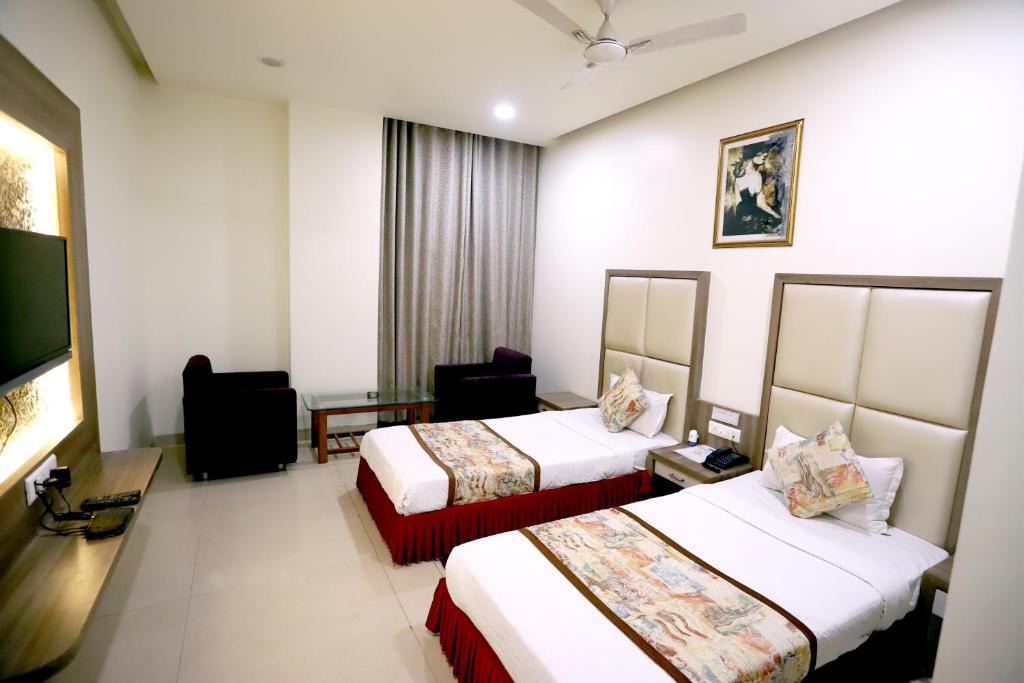 Maharana Pratap Nagar Hotel | HOTEL BLUE PEARL