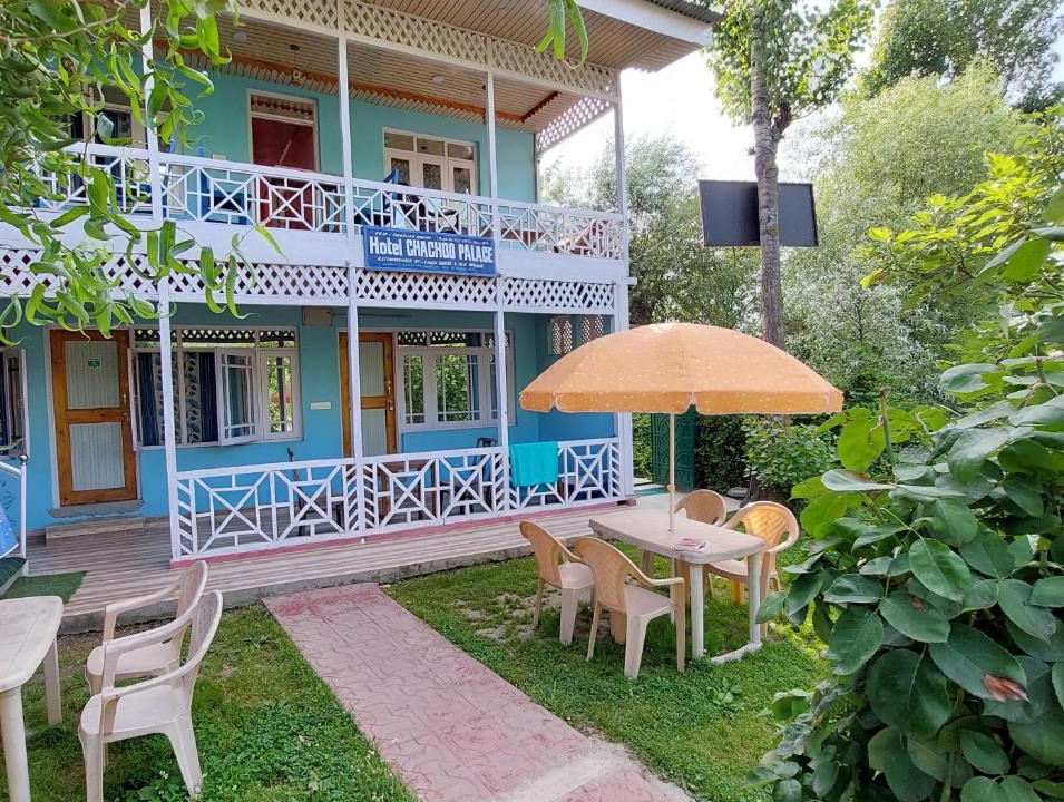 Dal Lake Hotel | Hotel Chachoo Palace
