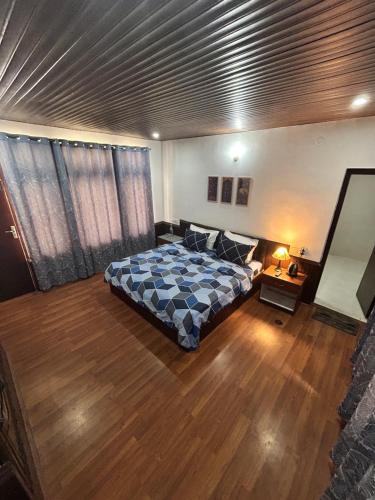 Old Manali Hotel | Hotel Devidyar