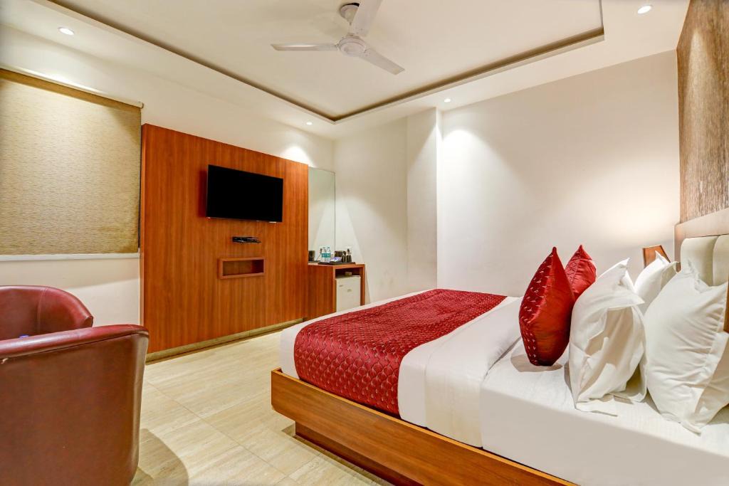 Mahipalpur Extension Hotel | Hotel Flynest Suites Delhi