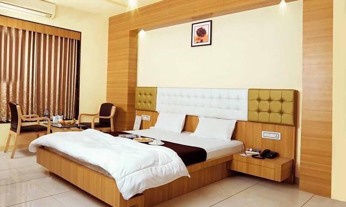 Navsari Hotel | Hotel Fun City