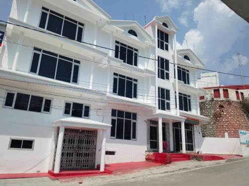 Tehri Hotel | Hotel Gaurav Palace