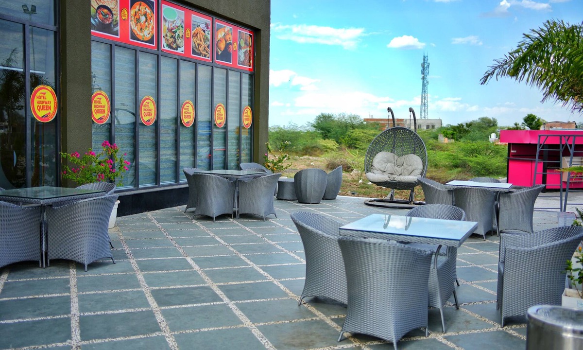 Dudu Hotel | HOTEL HIGHWAY QUEEN
