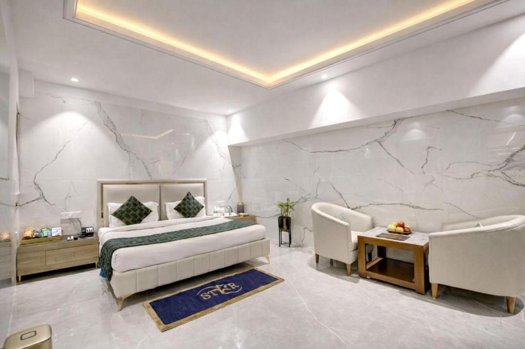 DLF Phase 3 Hotel | Hotel Hillton IGI