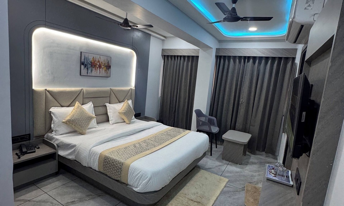 Ahmedabad Hotel | Hotel HR Prime