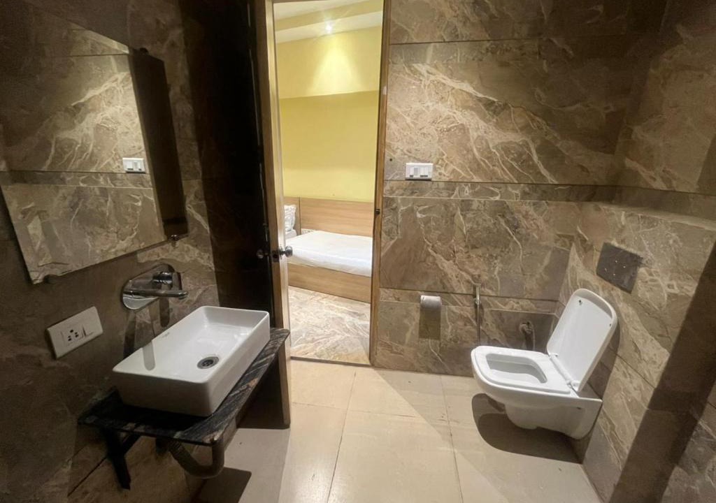 Karol Bagh Hotel | Hotel J Raja
