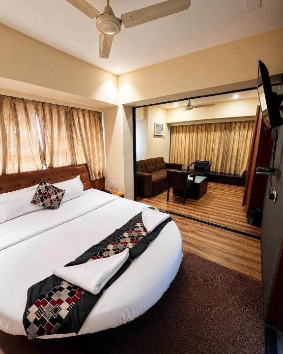 Vile Parle East Hotel | Hotel Jayshree By Glitz Hotel
