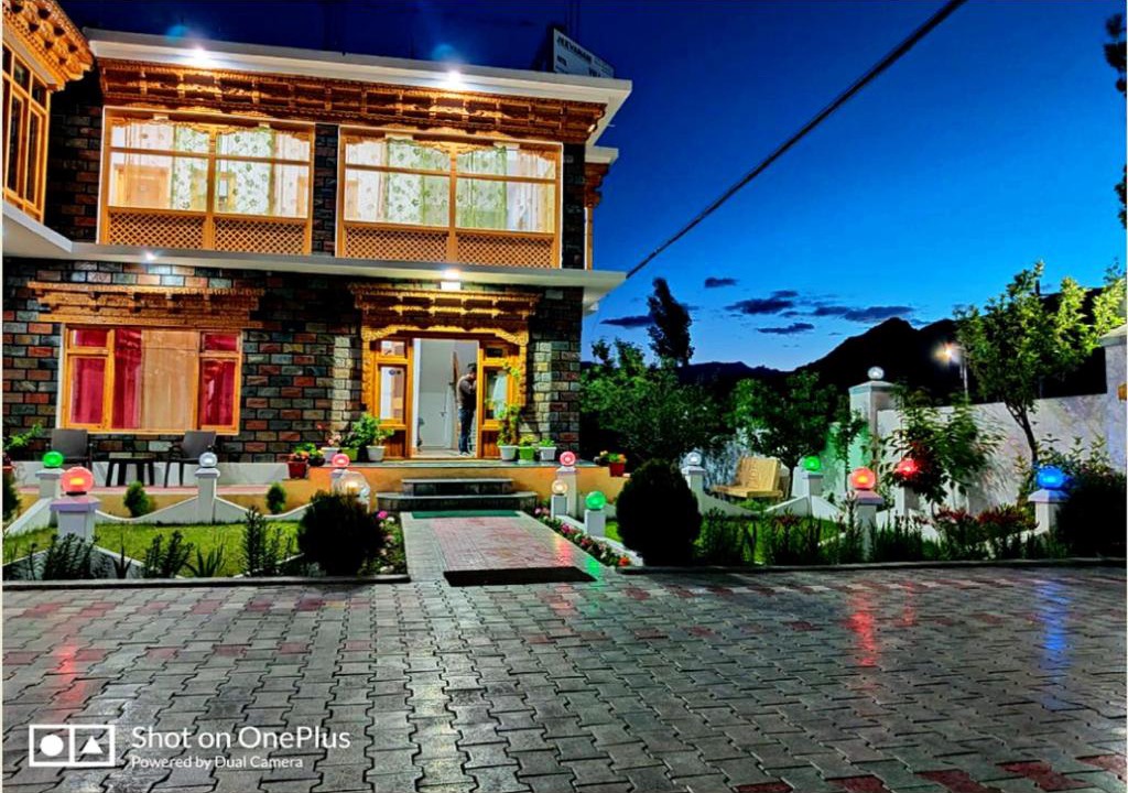 Leh Hotel | Hotel Jeevanam Villa