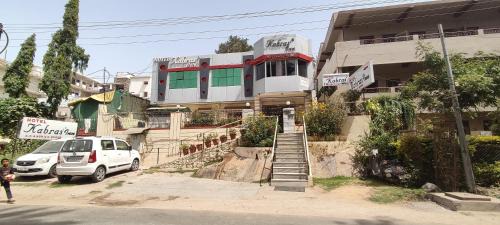 Mount Abu Hotel | Hotel kabras' inn