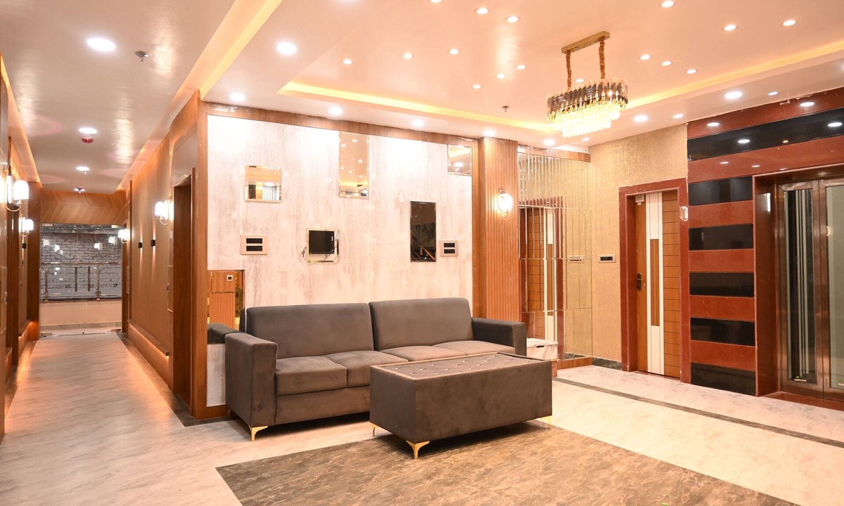 Varanasi Hotel | Hotel KIR International
