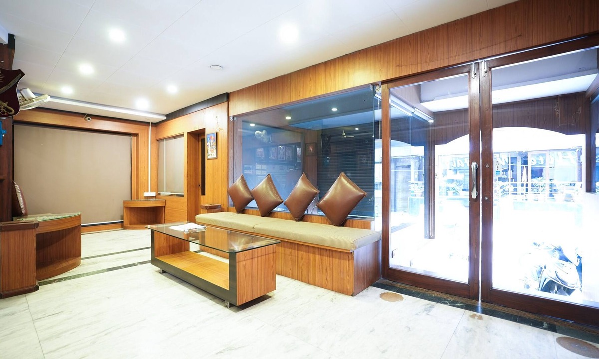 Udaipur Hotel | Hotel Madurai near Central Bus Stand, Udaipur