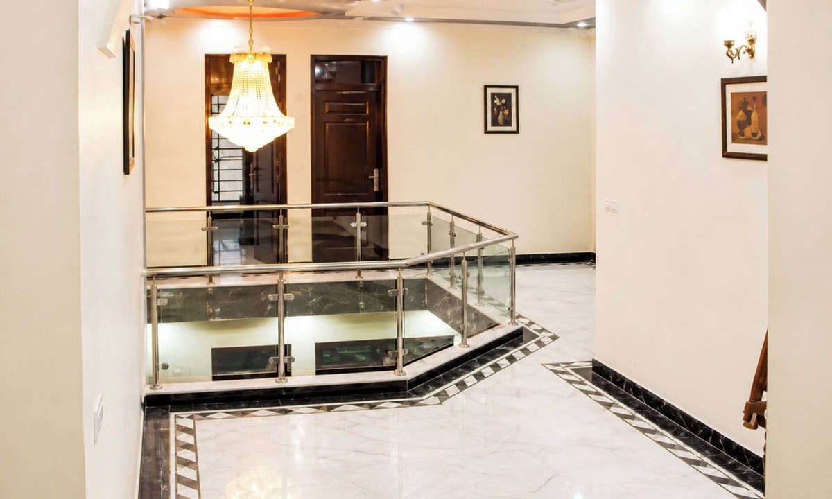 Agra Hotel | Hotel Maharaja Palace AGRA