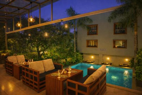 Mount Abu Hotel | Hotel Marigold Mount Abu - With Swimming Pool