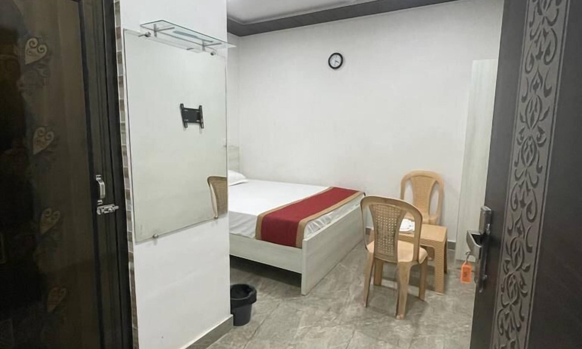 New Delhi Hotel | Hotel Mid Town