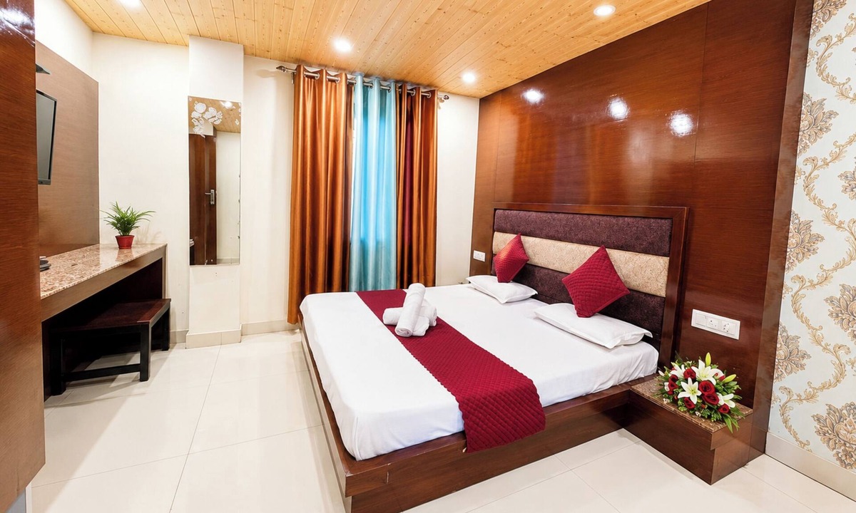 Banikhet Hotel | Hotel N.R stay Dalhousie