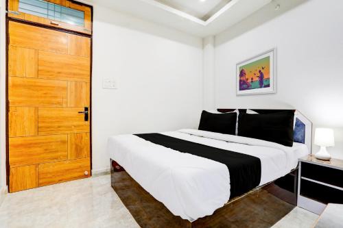 Varanasi Hotel | Hotel O BGPG House
