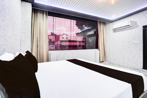 Allahabad Hotel | Hotel O Life Inn