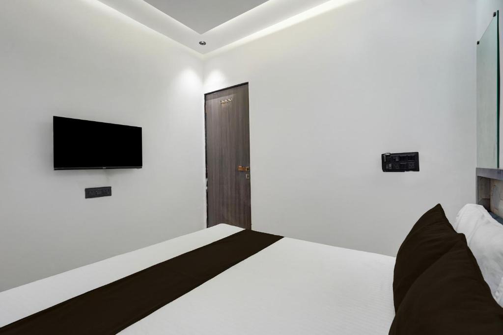 Surat Hotel | Hotel O Royal Fourtune