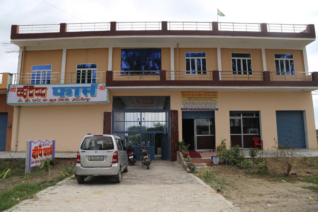 Khurja Hotel | Hotel O Royal Green Hotel
