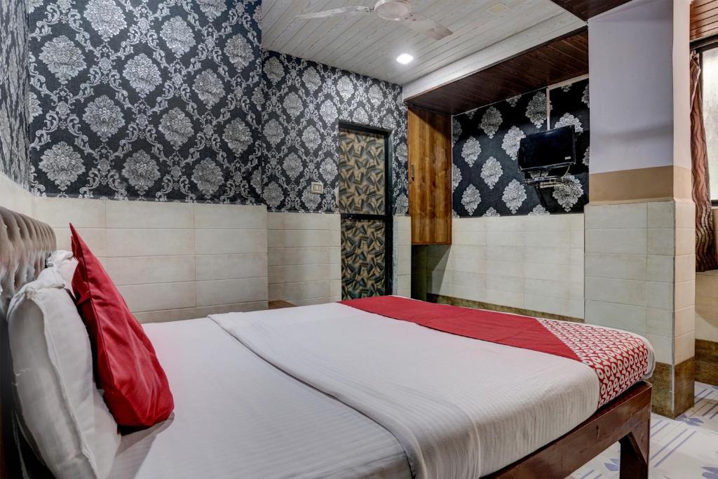 Vashi Hotel | Hotel O Sapna Residency