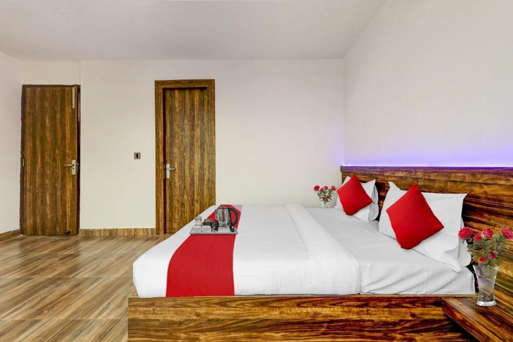 Faridabad Hotel | Hotel O Times Square