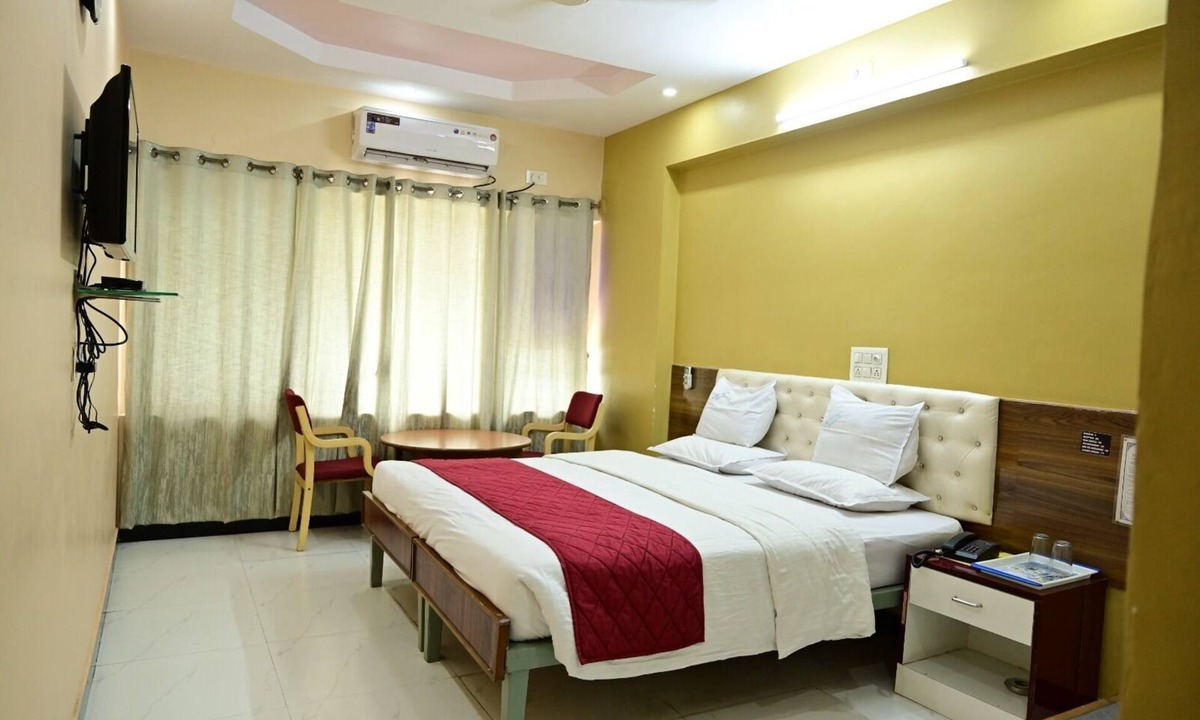 Raichur Hotel | Hotel Priya
