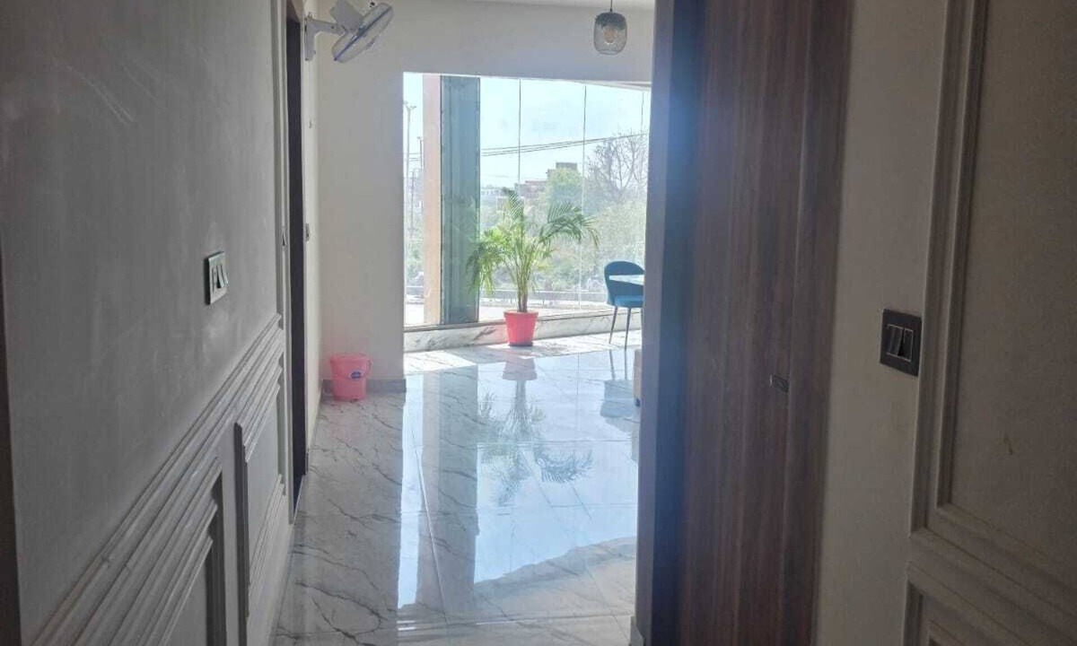 Faizabad Hotel | HOTEL R R TRIPATHI
