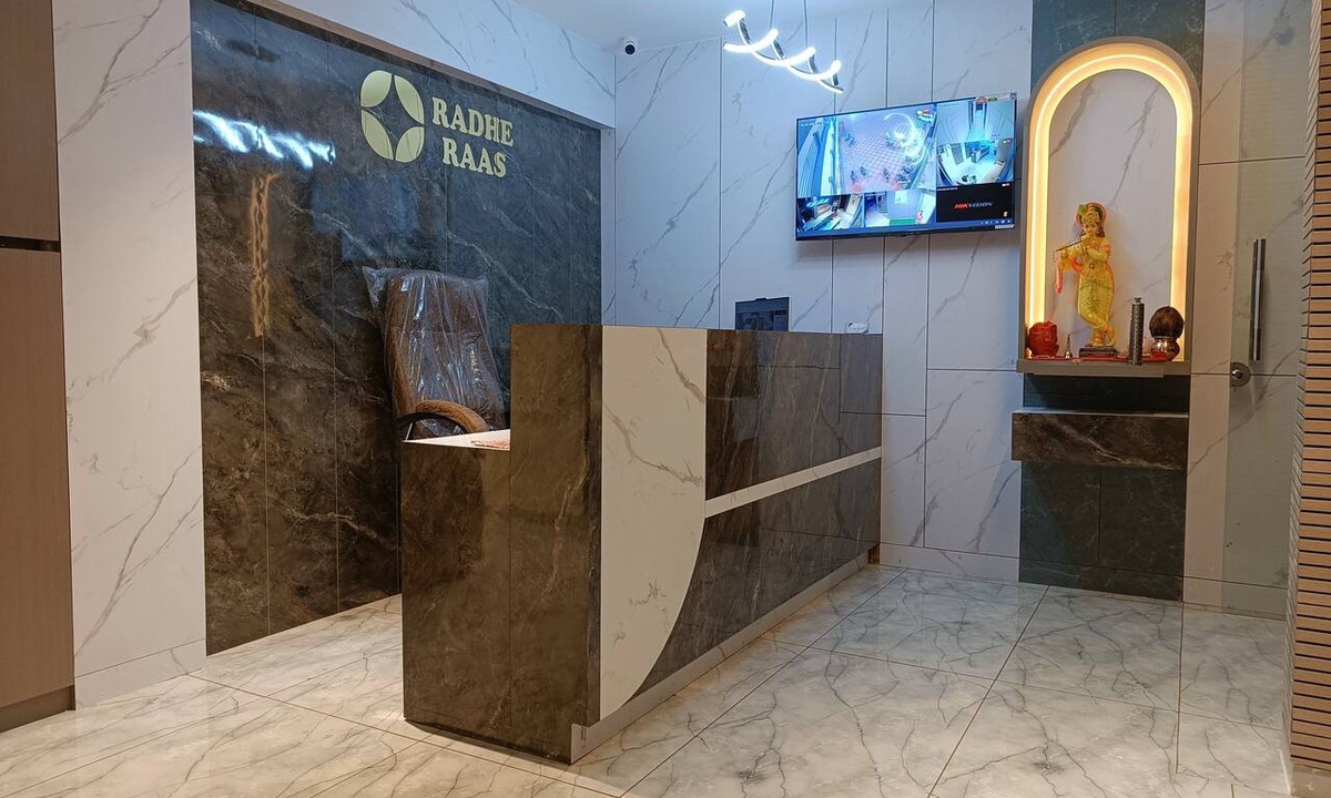 Vasad Hotel | Hotel Radhe Raas
