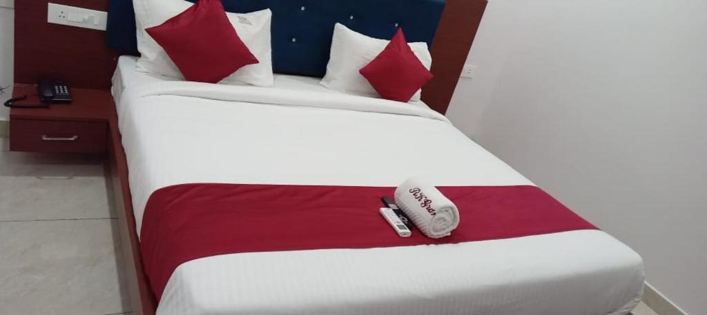 Guntur Hotel | Hotel RK GRAND LUXURY AC ROOMS
