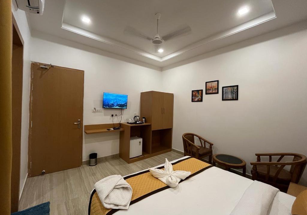 Gomti Nagar Hotel | Hotel Royal Casa