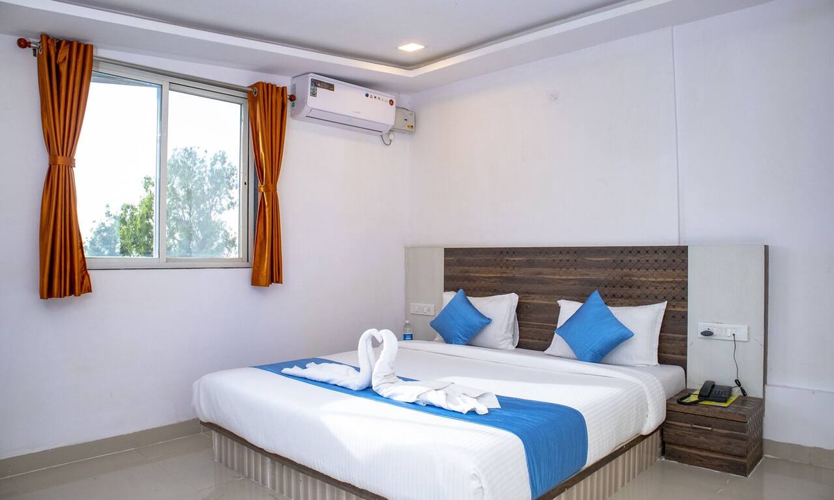 Wai Hotel | Hotel Royal Hills