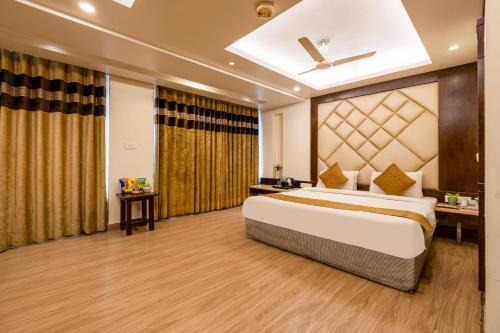 Paharganj Hotel | Hotel Sai Miracle - Near New Delhi Railway Station