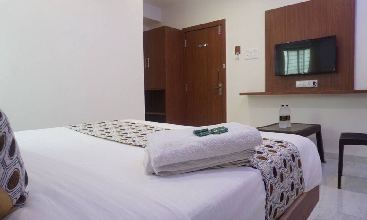 Pune Hotel | Hotel Satkar Inn
