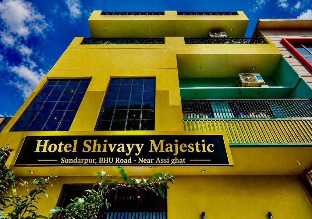 Varanasi Hotel | HOTEL SHIVAYY MAJESTIC - BHU Sundarpur Road 3km from KASHI VISHWANATH TEMPLE