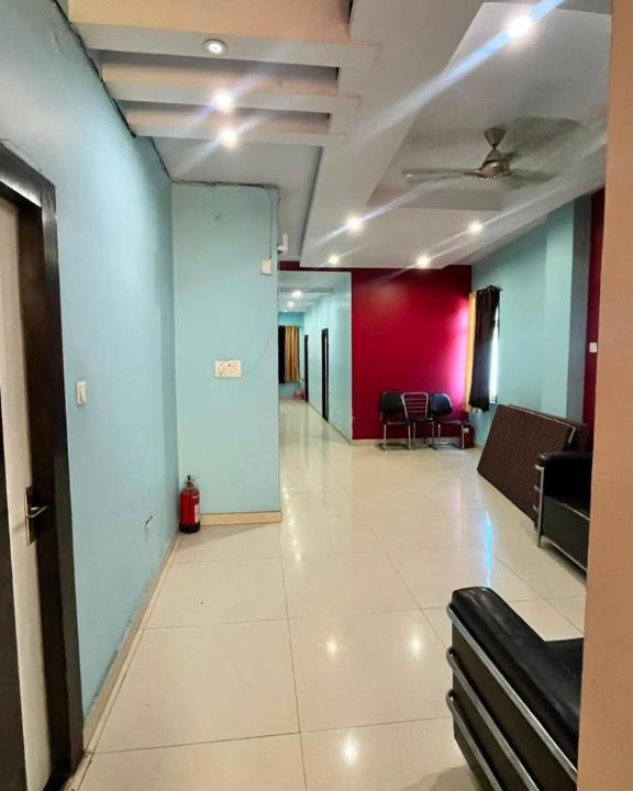Orai Hotel | Hotel shree govind