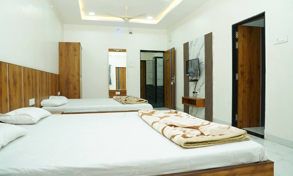 Hingoli Hotel | Hotel Shriram Nivas Lodging