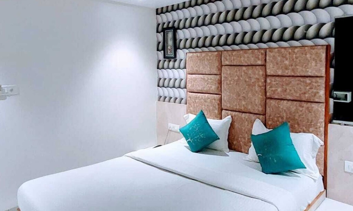 Chandkheda Hotel | Hotel Sigma Inn