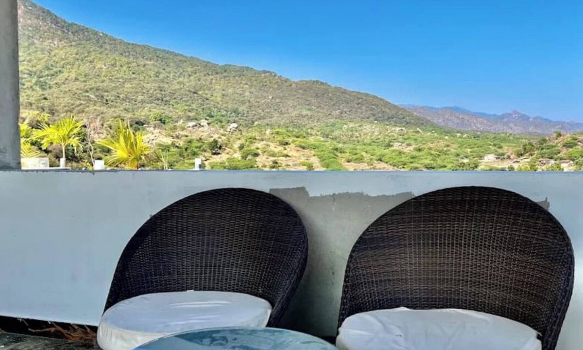 Abu Road Hotel | Hotel SSR Palace Mount Abu