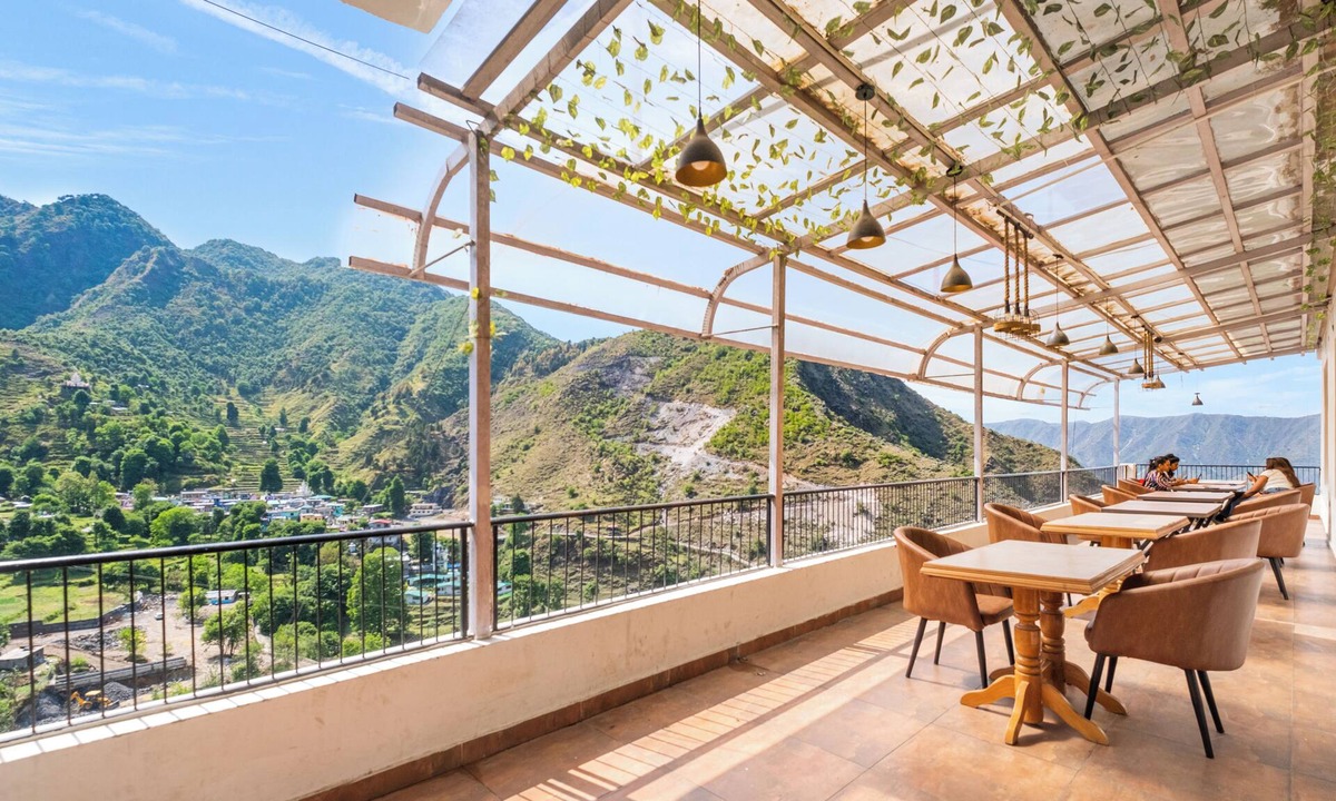 Mussoorie Hotel | Hotel Sun Village by Palm Aryan