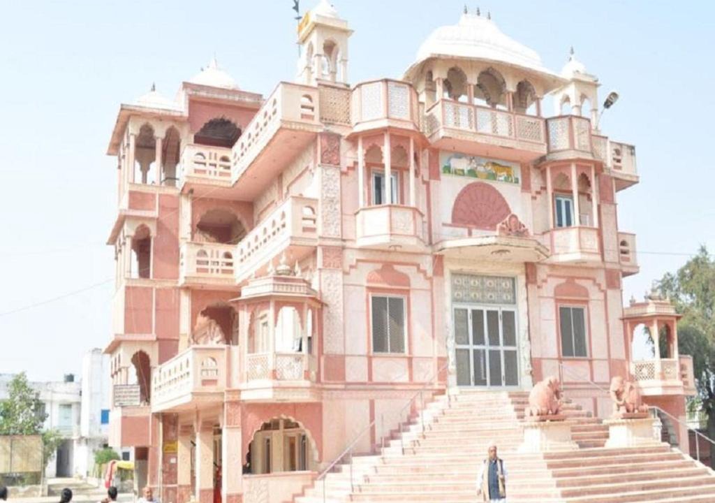 Hindaun Hotel | Hotel Suroth Mahal