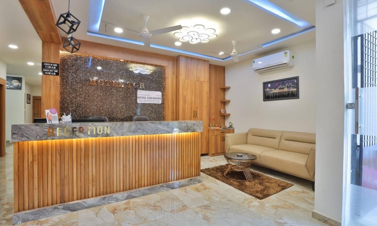Palanpur Hotel | Hotel TGR Rooms