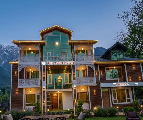 Pahalgam Hotel | Hotel The Apple Estate