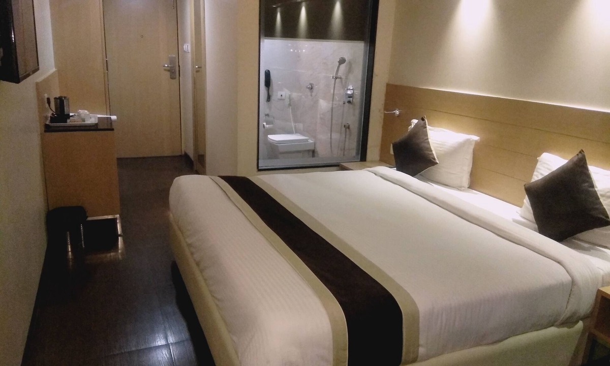 Vapi Hotel | Hotel The Blossom