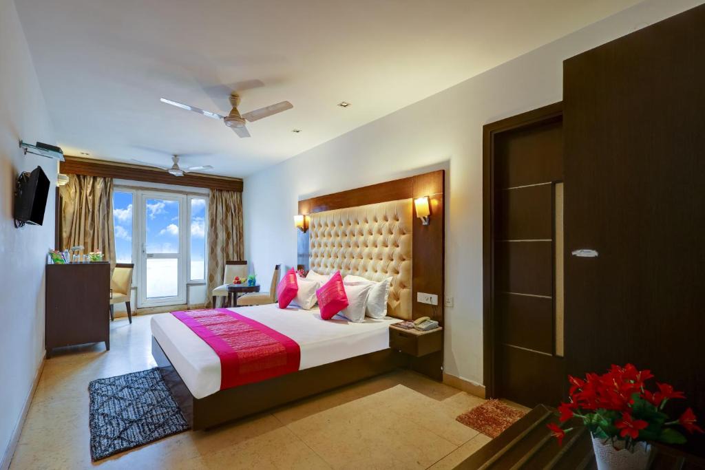 Paharganj Hotel | Hotel The Metropolis Tourist Near Connaught Place And Ramakrishna Ashram Marg Metro Station