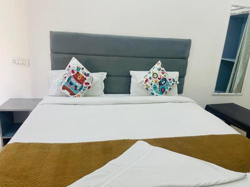 Varanasi Hotel | Hotel The regal inn