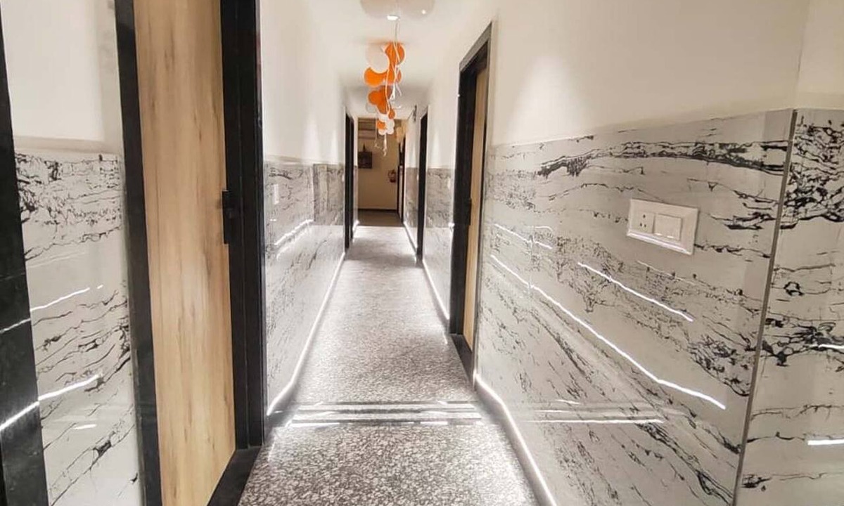Agra Hotel | Hotel The Skyluxe