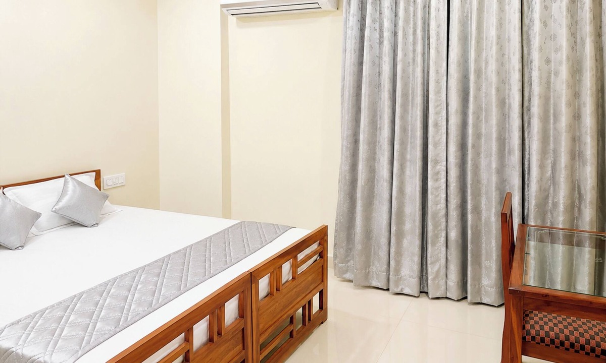 Panch Batti Hotel | Hotel Tourist In